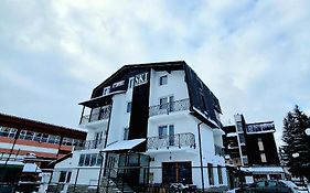 Apartments And Rooms Ski